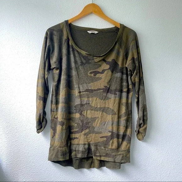 TNA Green Camo 3/4 length sleeve Top - Picture 1 of 10
